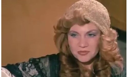 'İSMAİL DÜMBÜLLÜ ÖDÜLÜ' NEVRA SEREZLİ'YE 